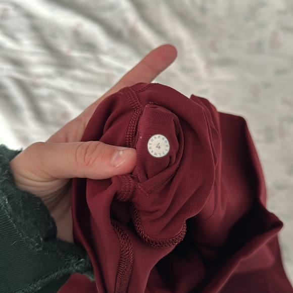 Lululemon Wunder Under crop leggings size 4 - Picture 6 of 6